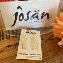 Load image into Gallery viewer, Josan SSW Two Tone Daisy Earrings

