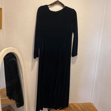 Load image into Gallery viewer, Vintage Button Up Sequin Velvet Dress Size L
