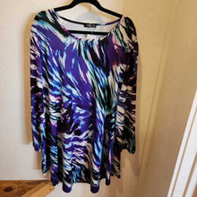 Load image into Gallery viewer, Water Color Print Tunic/Dress Size 3X
